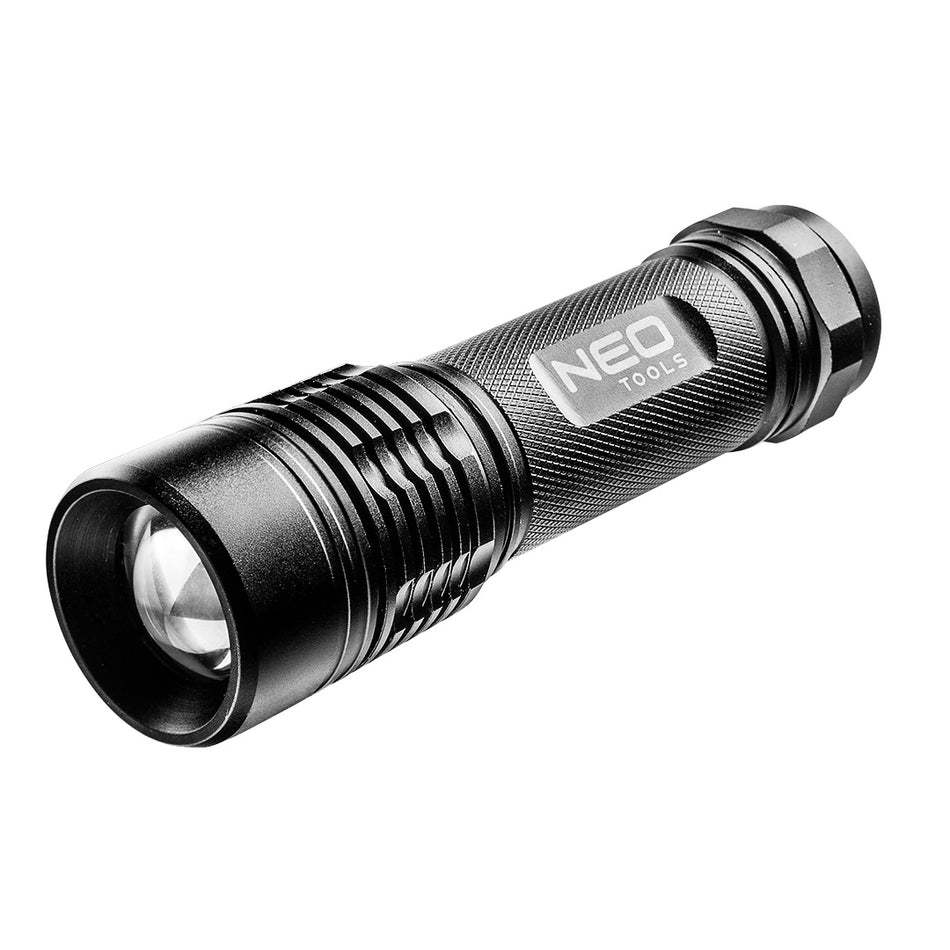Hliníková baterka 200 lum, zoom, IPX7, 3xAAA od NEO TOOLS nájdeš na naravis.sk